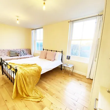 London'S Central East End 2 Bedroom City Apartments Exterior photo