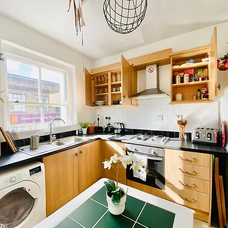 London'S Central East End 2 Bedroom City Apartments Exterior photo