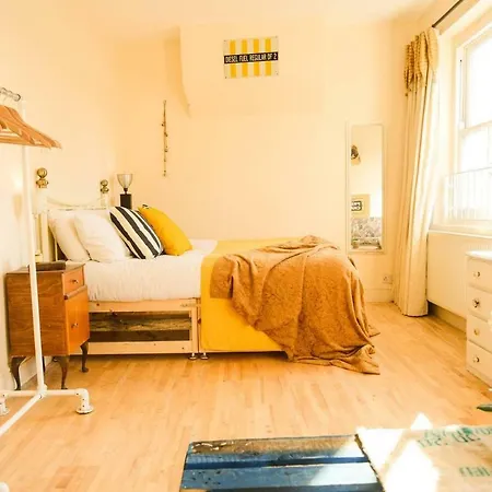 London'S Central East End 2 Bedroom City Apartments Exterior photo