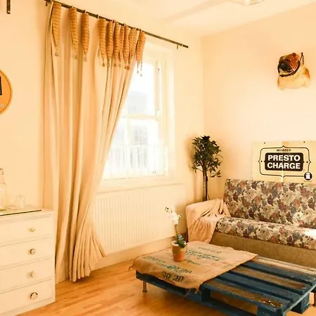 London'S Central East End 2 Bedroom City Apartments Exterior photo